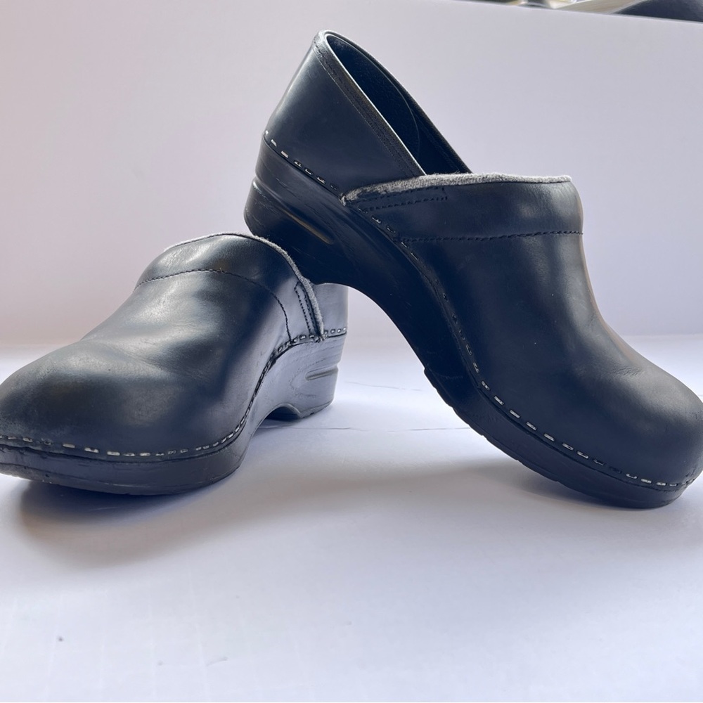 Dansko Black Leather Clogs size 38